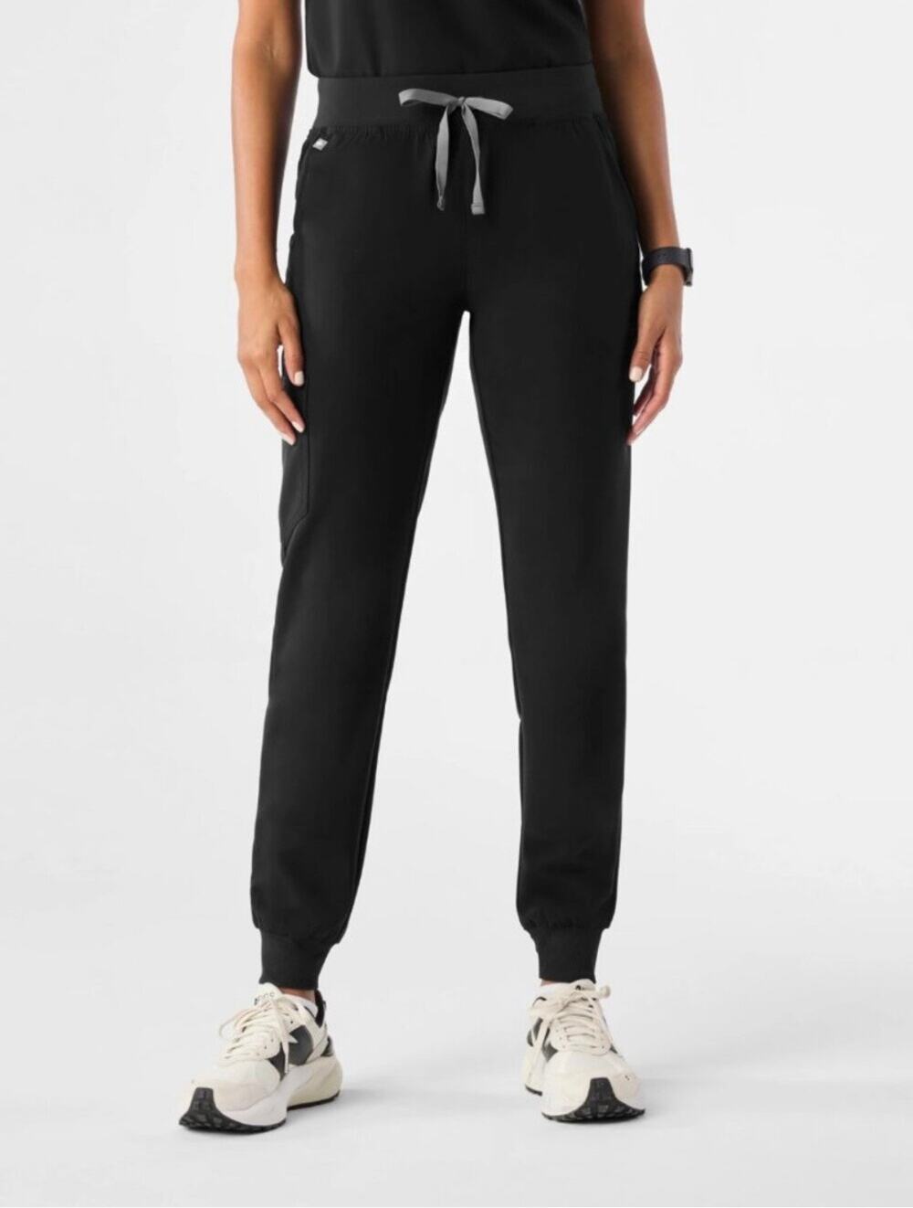 Figs Woman’s Zamora Jogger Scrub Pant